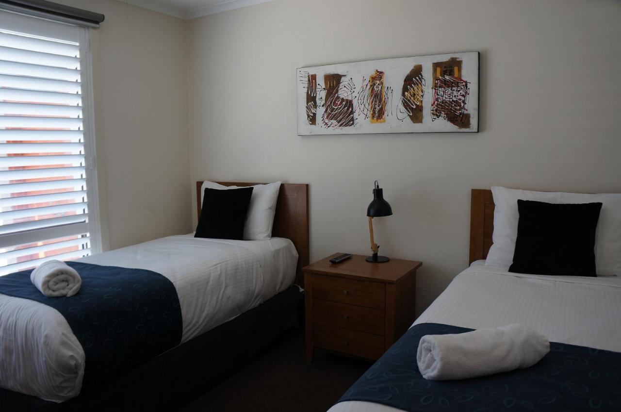 Waves Motel And Apartments Warrnambool Ngoại thất bức ảnh